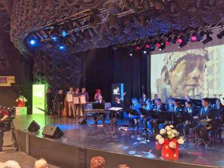 V Kamniku dobili dve priznanji vseslovenskega tekmovanja Moja dežela, lepa in gostoljubna. »Več pa ni (1)